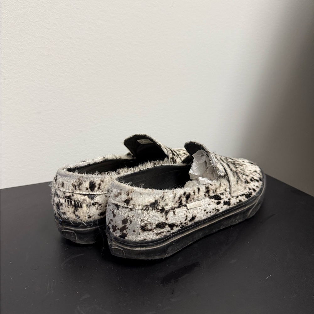 Vans Black and White Slip-On Shoes - Picture 2 of 4